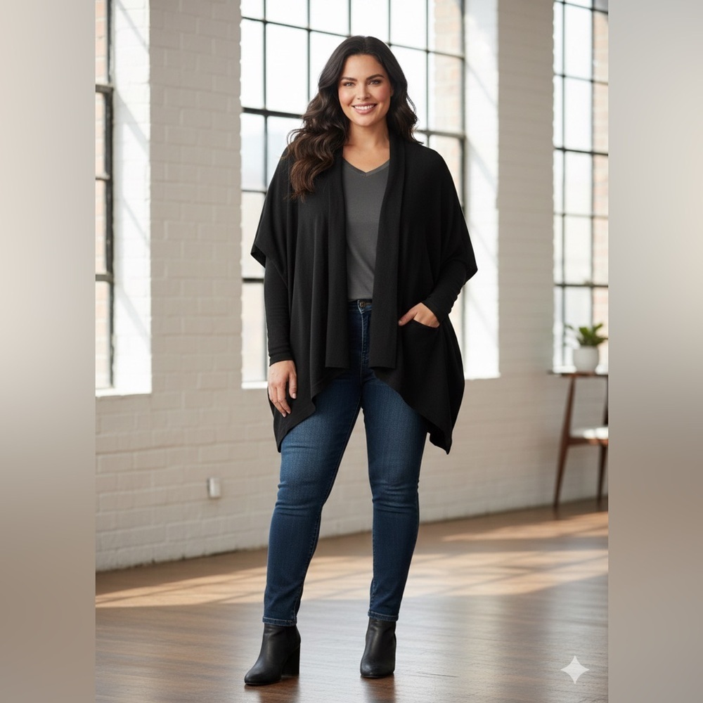 Torrid Black Women’s Cardigan size 3 NWT